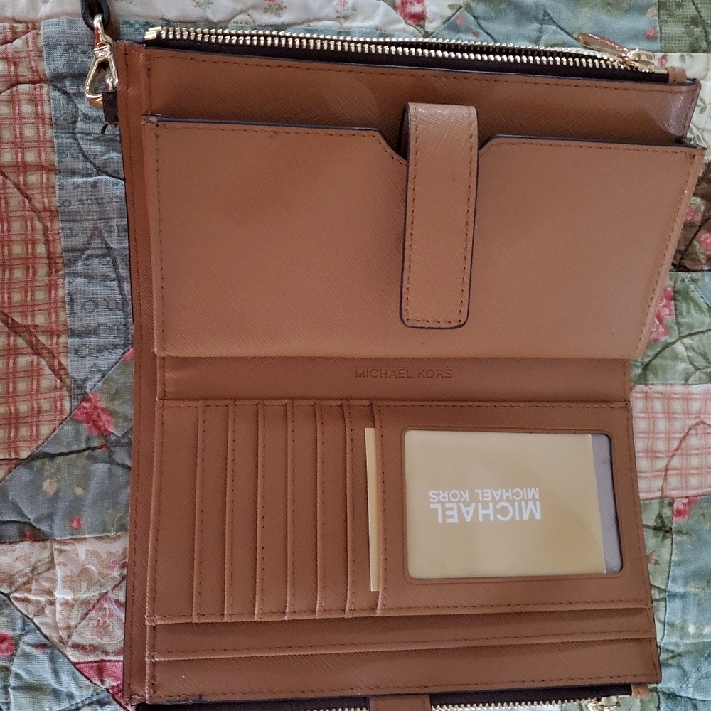 Mk double wristlet